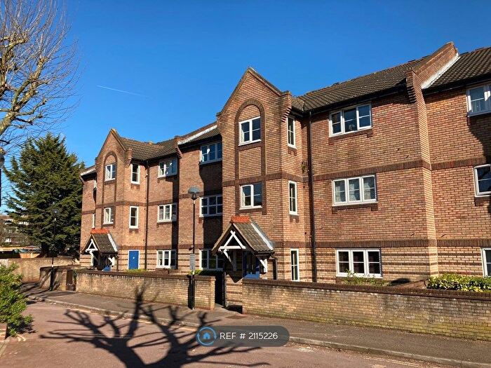 2 Bedroom Flat To Rent In Upper Holloway, London, N19