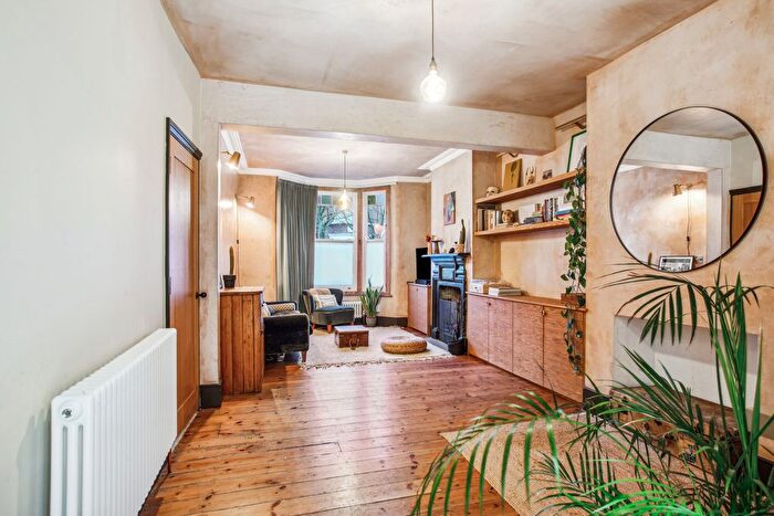 4 Bedroom Terraced House To Rent In Belgrave Road, Hoe Street, E17
