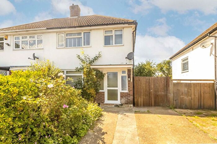 3 Bedroom Property To Rent In Field Close, Chessington, KT9