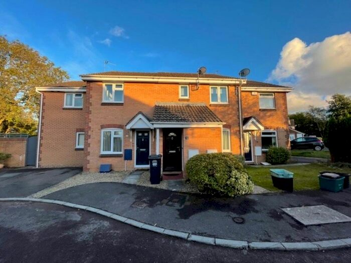 1 Bedroom Flat To Rent In Lindsey Close, Portishead, Bristol BS20