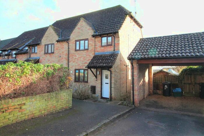3 Bedroom End Of Terrace House To Rent In Perry Close, Newent, Gloucestershire, GL18