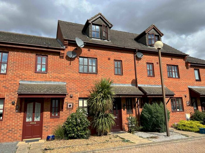 4 Bedroom Terraced House To Rent In Minorca Close, Shenley Brook End, MK5