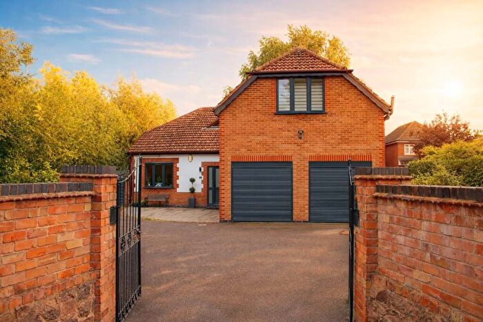 5 Bedroom Detached House For Sale In Woodhouse Road, Quorn, Loughborough, LE12