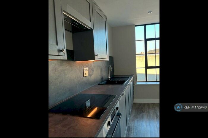 1 Bedroom Flat To Rent In Southside Street, Plymouth, PL1