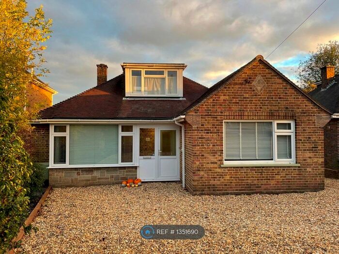 3 Bedroom Bungalow To Rent In Peverells Road, Chandler's Ford, Eastleigh, SO53