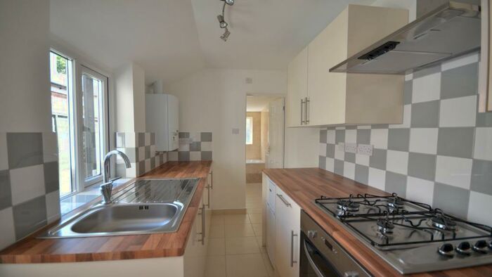 2 Bedroom Terraced House To Rent In Ray Street, SL6