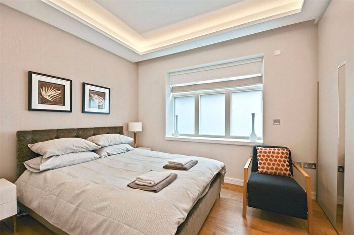 1 Bedroom Flat For Sale In Great Newport Street, London, WC2H