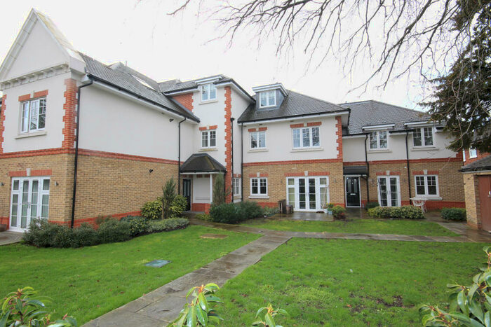 2 Bedroom Apartment To Rent In Cookham Road Maidenhead Berkshire, SL6