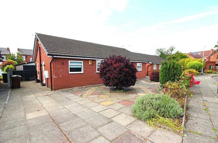 2 Bedroom Bungalow To Rent In Clive Lodge, Birkdale, PR8