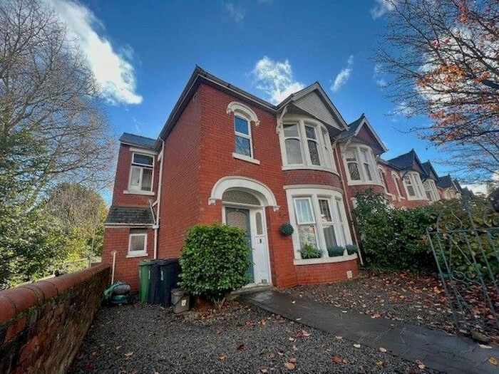 2 Bedroom Flat To Rent In Waterloo Gardens, Roath, Cardiff, CF23