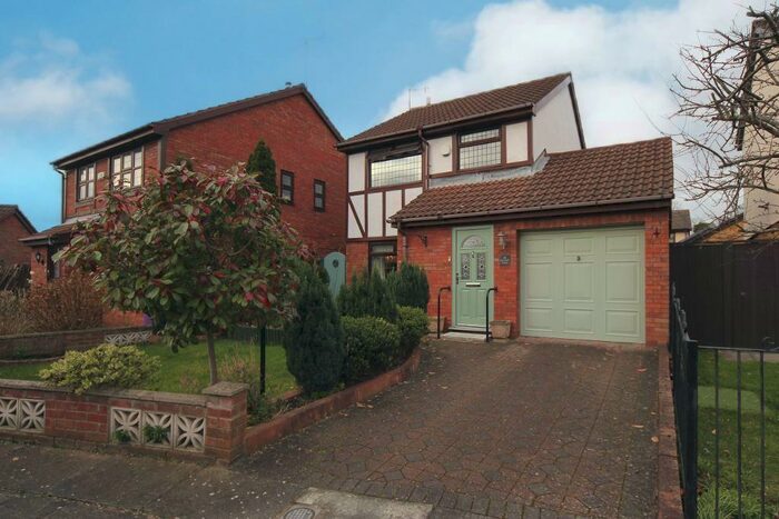 3 Bedroom Detached House To Rent In Convent Close, Grassendale, Liverpool, Merseyside, L19