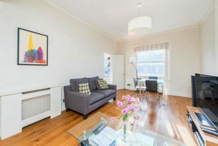 1 Bedroom Flat To Rent In George Street, Marylebone, London, W1U