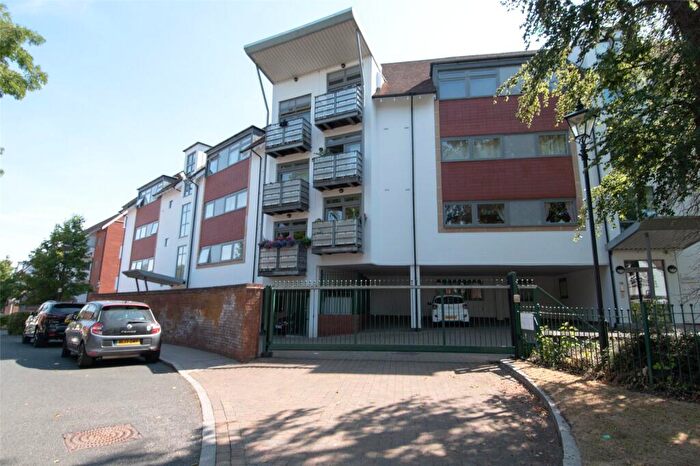 2 Bedroom Apartment To Rent In Woodbrooke Grove, Northfield, Birmingham, West Midlands, B31