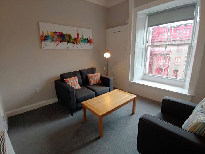 1 Bedroom Flat To Rent In Moncrieff Terrace, Edinburgh, EH9