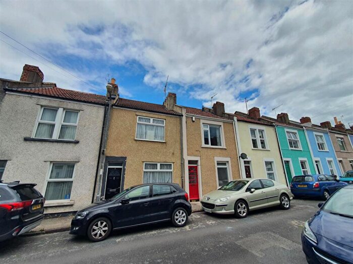 2 Bedroom Terraced House To Rent In Maidstone Street, Bristol, BS3