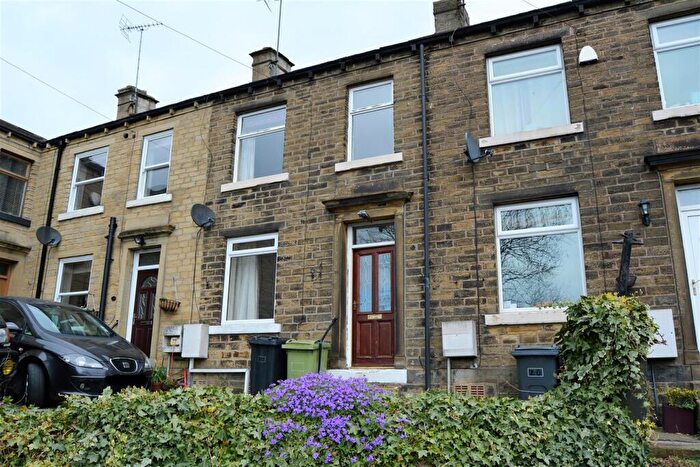 2 Bedroom Terraced House To Rent In Greenhill Road, Huddersfield, HD3