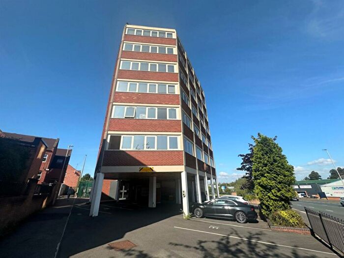 2 Bedroom Apartment To Rent In St. Johns Road, Stourbridge, DY8