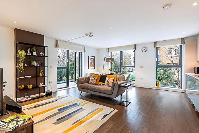 1 Bedroom Flat To Rent In London Borough Of Tower Hamlets, E2