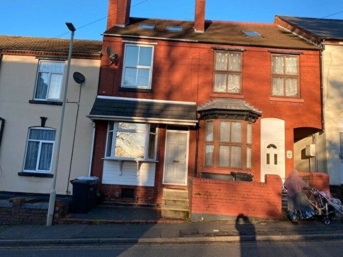 3 Bedroom Terraced House To Rent In Cemetery Road, Stourbridge, DY9