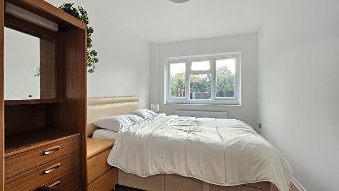 1 Bedroom House To Rent In Arran Close, Erith, DA8