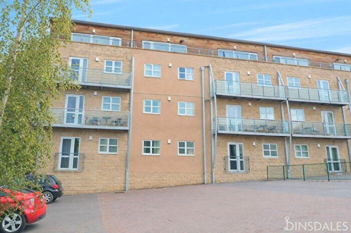 2 Bedroom Apartment For Sale In Brackendale, Thackley, Bradford, BD10