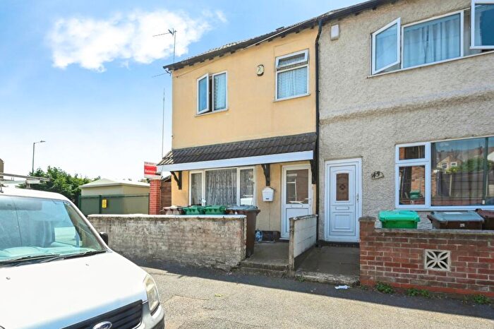 3 Bedroom House For Sale In Edginton Street, Nottingham, Nottinghamshire, NG3
