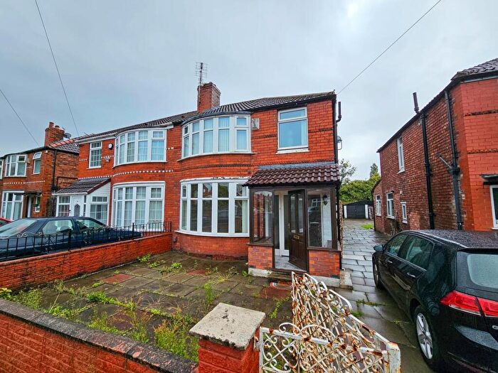 3 Bedroom Semi-Detached House To Rent In Stephens Road, Withington, M20