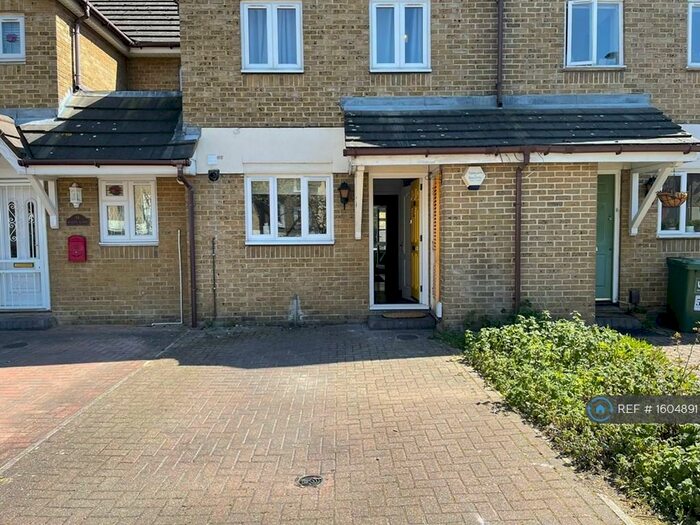2 Bedroom Terraced House To Rent In Water Lane, London, SE14