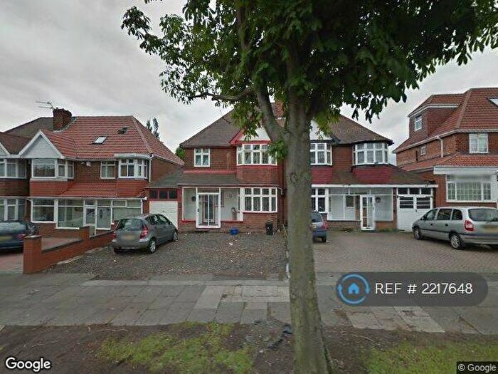 3 Bedroom Semi-Detached House To Rent In Bromford Road, Birmingham, B36