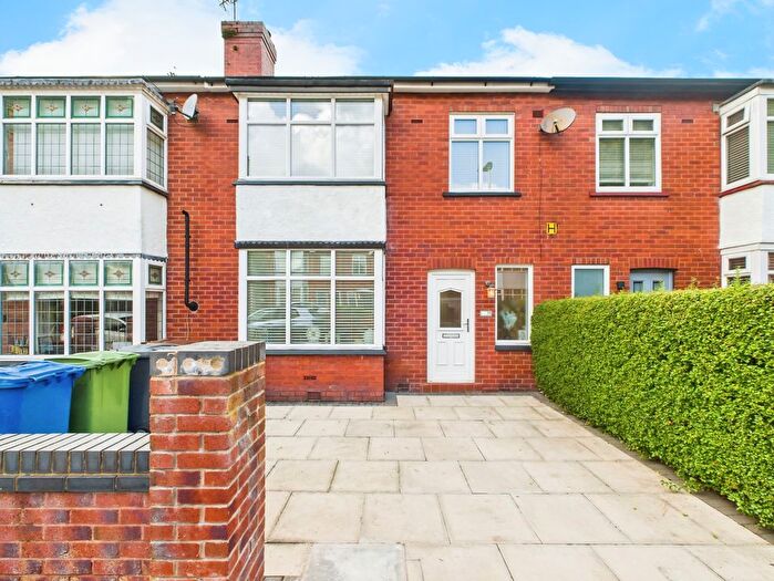 3 Bedroom Semi-Detached House For Sale In Holme Avenue, Swinley, Wigan, WN1