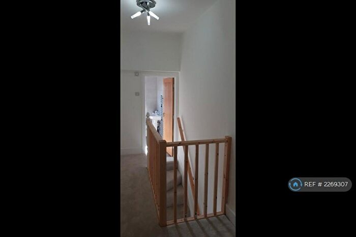 3 Bedroom Terraced House To Rent In Albany Road, London, N18