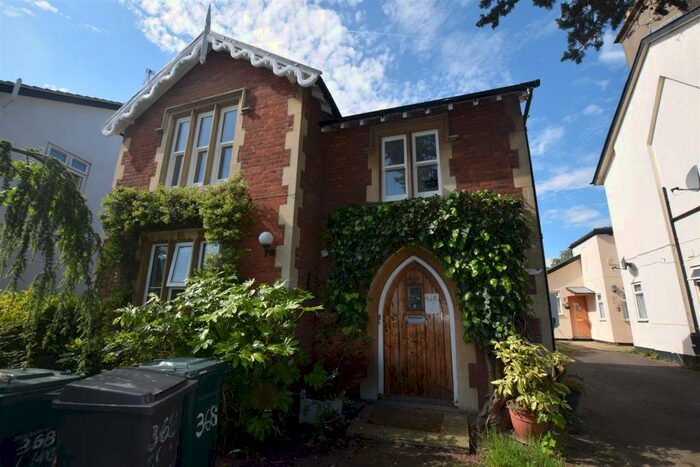 1 Bedroom Flat To Rent In Long Lane, London, N2