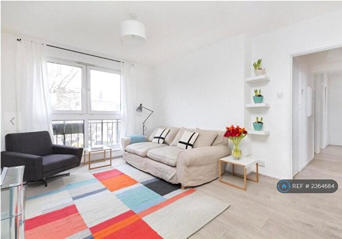 2 Bedroom Flat To Rent In Wellington Row, London, E2