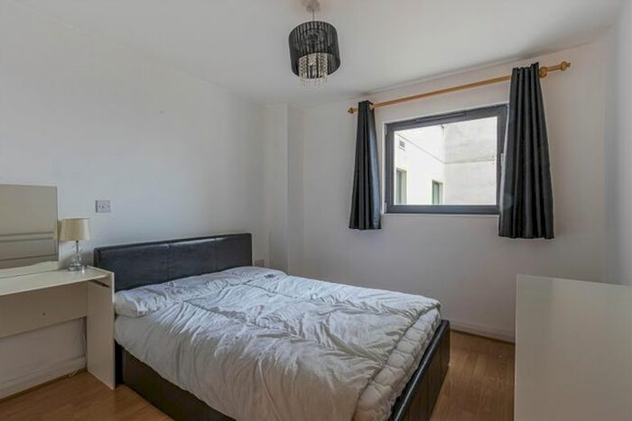1 Bedroom Flat To Rent In Churchill Way, Cardiff, CF10