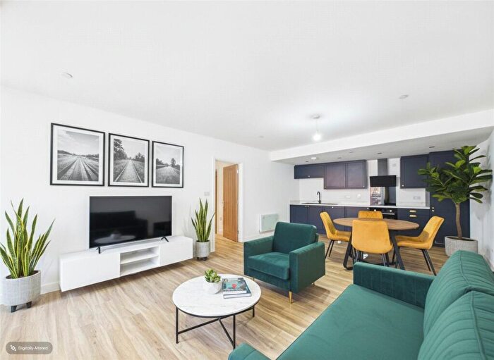 2 Bedroom Apartment To Rent In Hall Street, Birmingham, West Midlands, B18