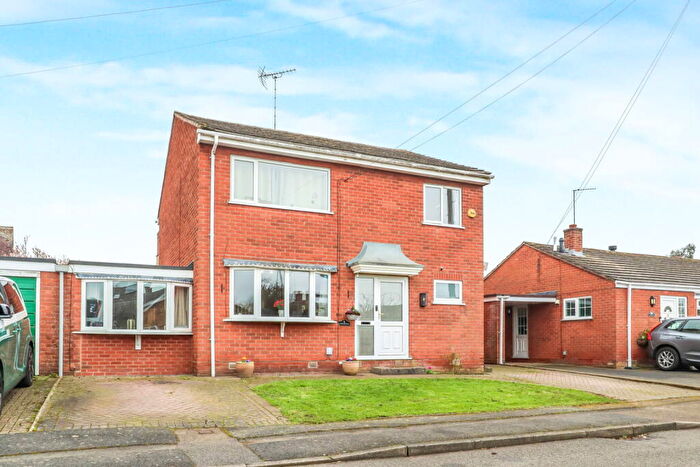 4 Bedroom Link Detached House For Sale In Churchill Close, Ettington, Stratford-upon-Avon, CV37