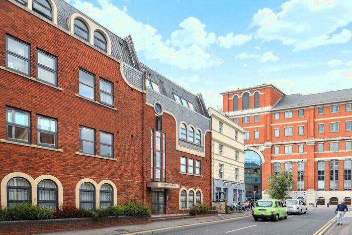 2 Bedroom Apartment To Rent In Summit House, - Greyfriars Road, Reading, Berkshire, RG1