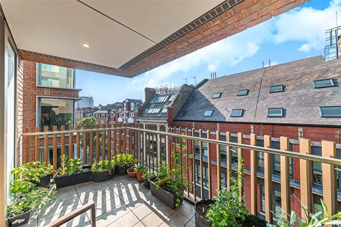 3 Bedroom Flat For Sale In Pearson Square, London, W1T