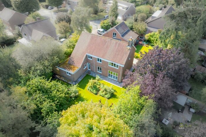 6 Bedroom Detached House For Sale In Woodbank Dr (Off Porthill), Shrewsbury, SY3