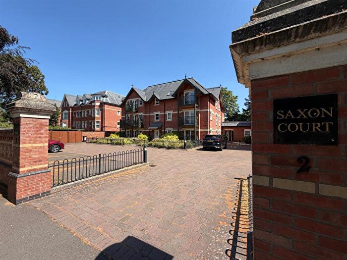 2 Bedroom Apartment To Rent In Guys Cliffe Avenue, Leamington Spa, CV32