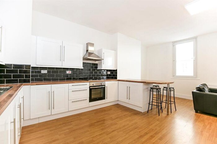 3 Bedroom Maisonette To Rent In Shields Road, Newcastle Upon Tyne, NE6