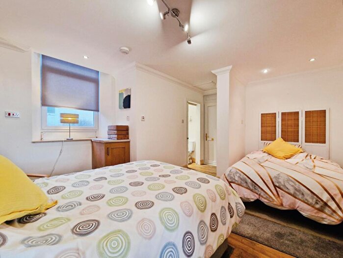 1 Bedroom Flat For Sale In Glasgow Street, Isle Of Cumbrae, KA28