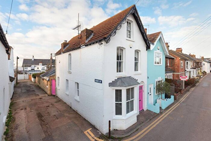 4 Bedroom Semi-Detached House For Sale In Island Wall, Whitstable, CT5