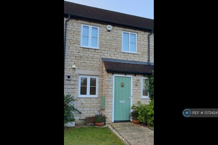 2 Bedroom Terraced House To Rent In Woodrush Gardens, Carterton, OX18
