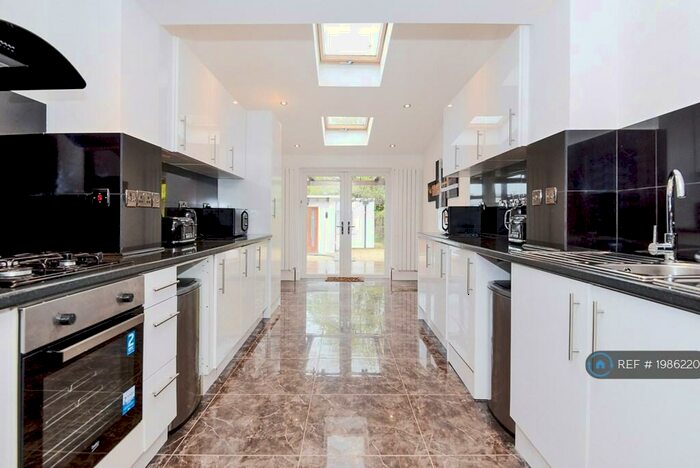 1 Bedroom Flat To Rent In Newbury, Newbury, RG14