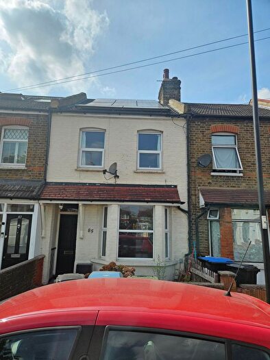 3 Bedroom Terraced House To Rent In Bertram Road, Enfield, EN1