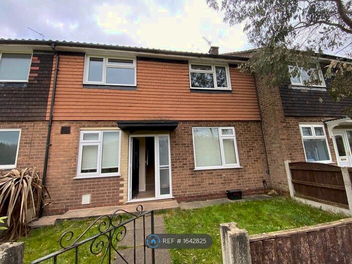 3 Bedroom Terraced House To Rent In Bramble Walk, Sale, M33