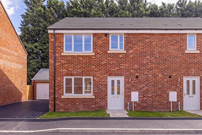 3 Bedroom Semi-Detached House To Rent In Elizabeth Gate, Long Sutton, PE12
