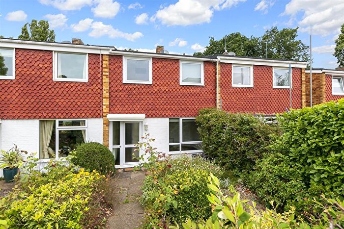 3 Bedroom Terraced House For Sale In Campbell Close, TW2