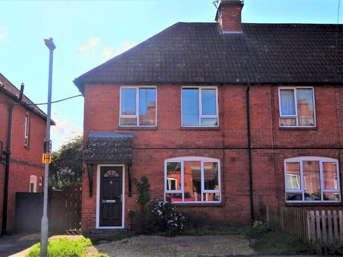 3 Bedroom Terraced House To Rent In Longcroft Avenue, Devizes, SN10